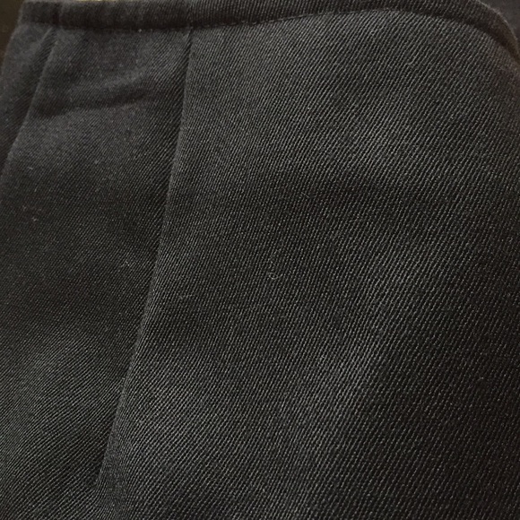 Just Clothes 100%Wool black skirt 29”W 19”L 41”Hip - Picture 4 of 8